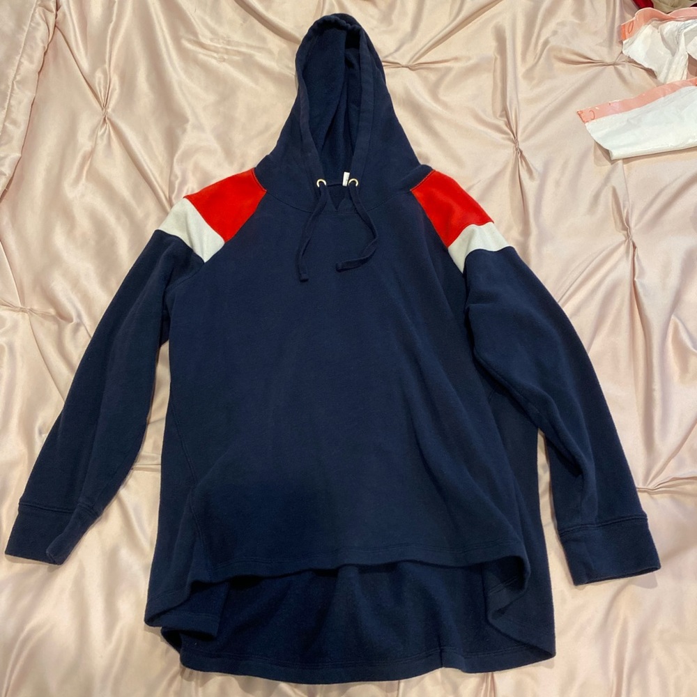 Navy blue thin long sleeved hoodie